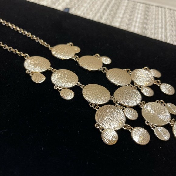 NWT High Fashion‎ Bancroft Gold Tone Textured Statement Bib Necklace - Picture 6 of 8